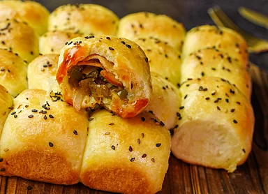 Cheesy Pull-Apart Sliders
