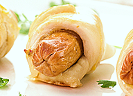 Sausages Crescent Rolls with Dip